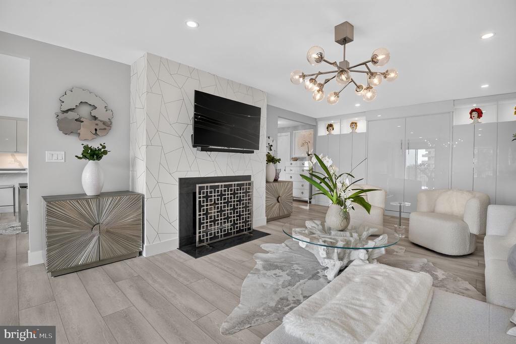 3101 NEW MEXICO AVENUE NW Unit: 1006
