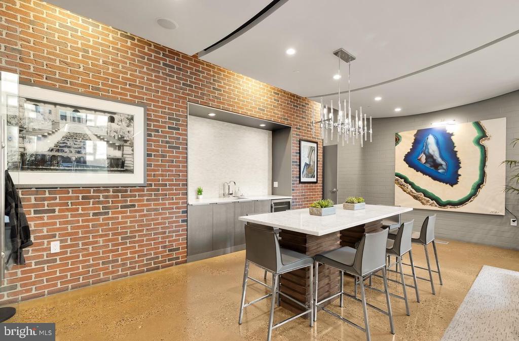 2125 14TH STREET NW Unit: 611