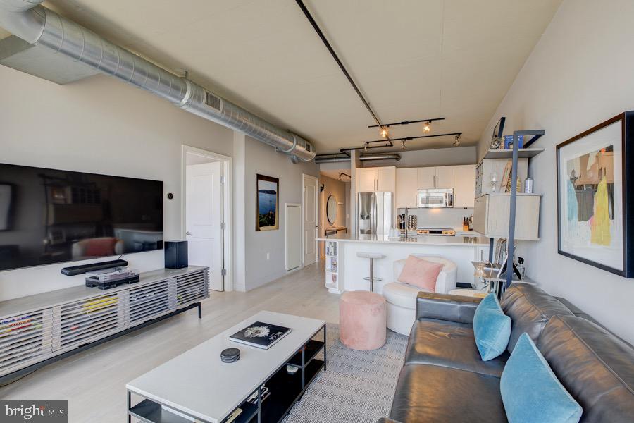 2125 14TH STREET NW Unit: 611