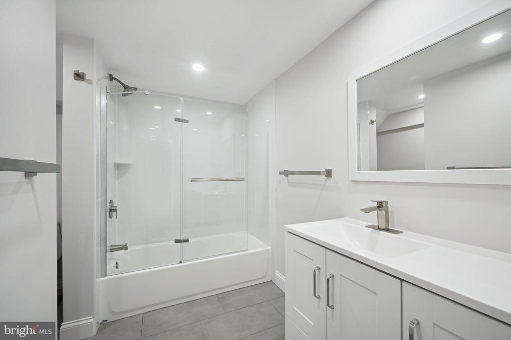 3216 KLINGLE ROAD NW