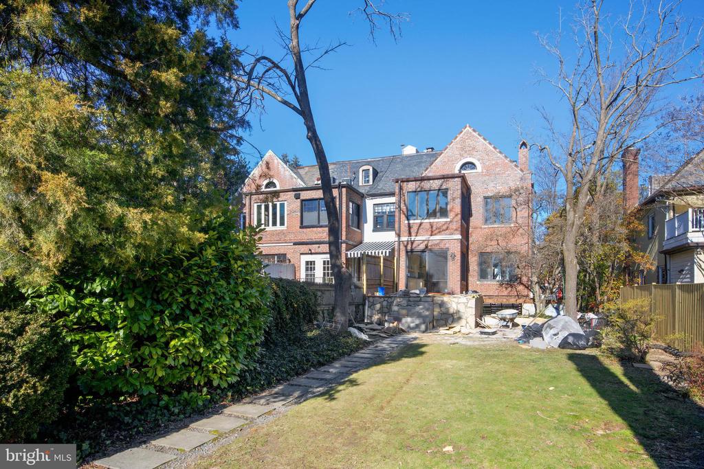 3216 KLINGLE ROAD NW