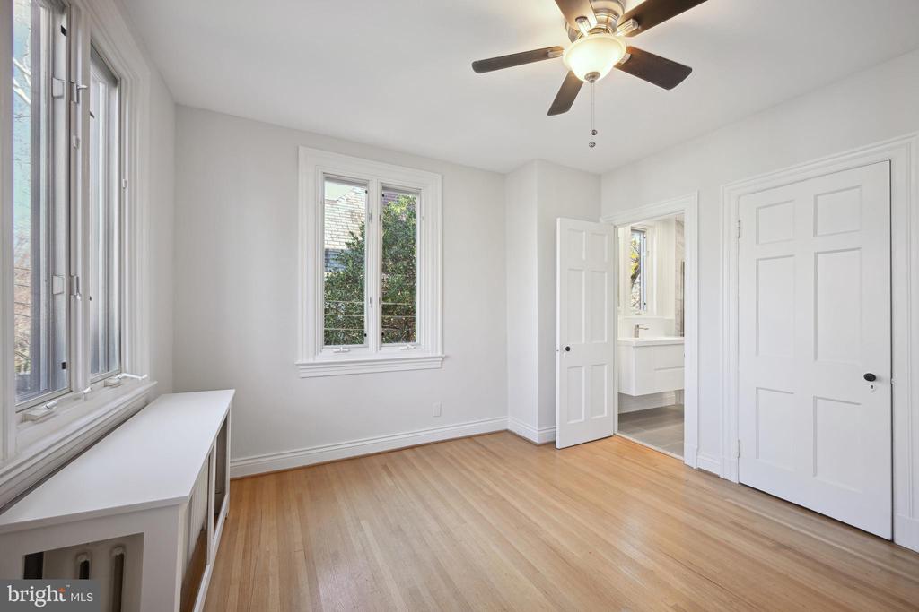 3216 KLINGLE ROAD NW