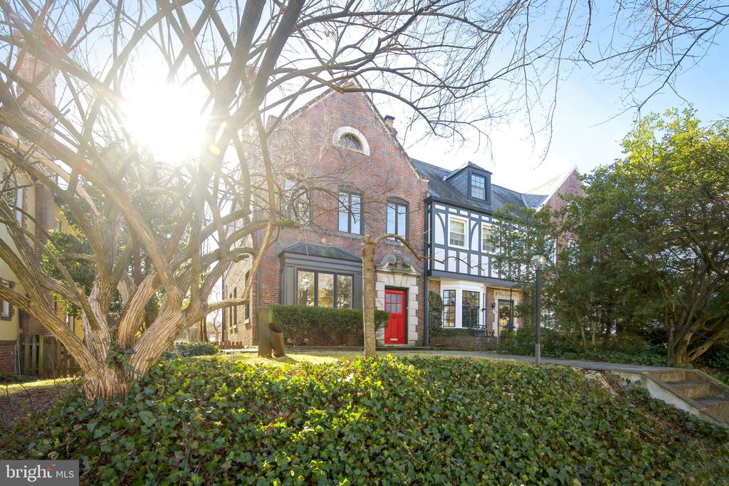 3216 KLINGLE ROAD NW