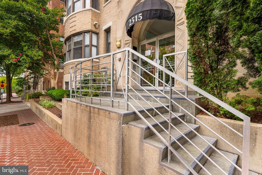 2515 K STREET NW Unit: 705