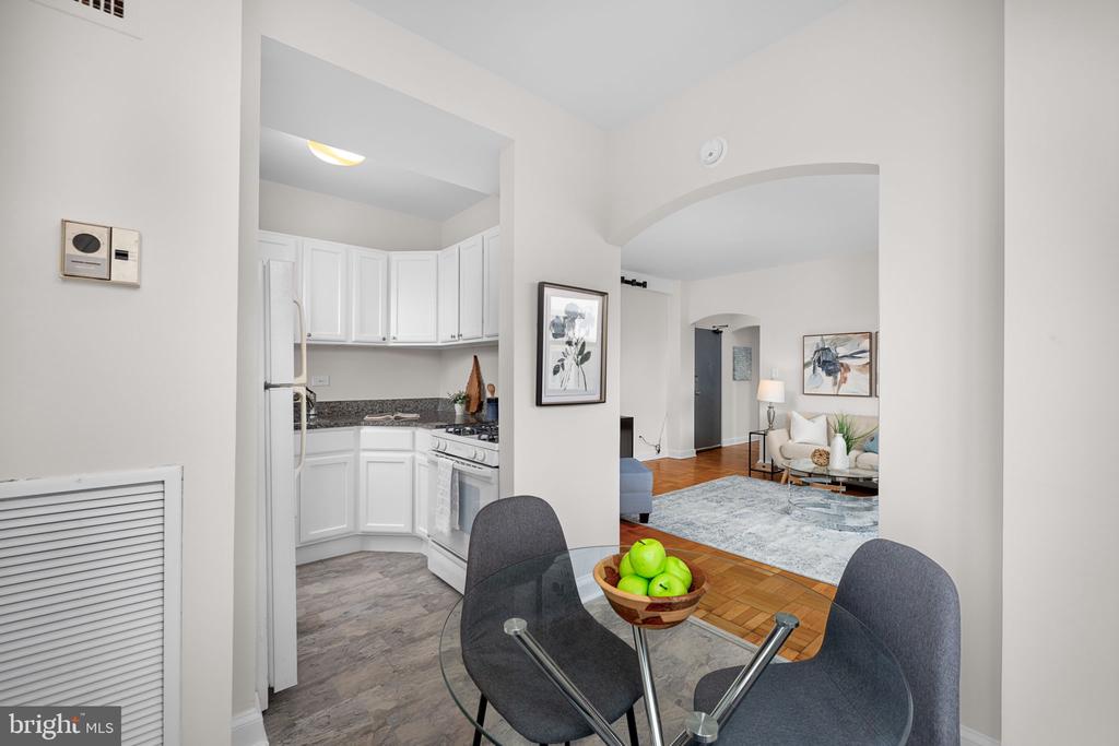 2515 K STREET NW Unit: 705