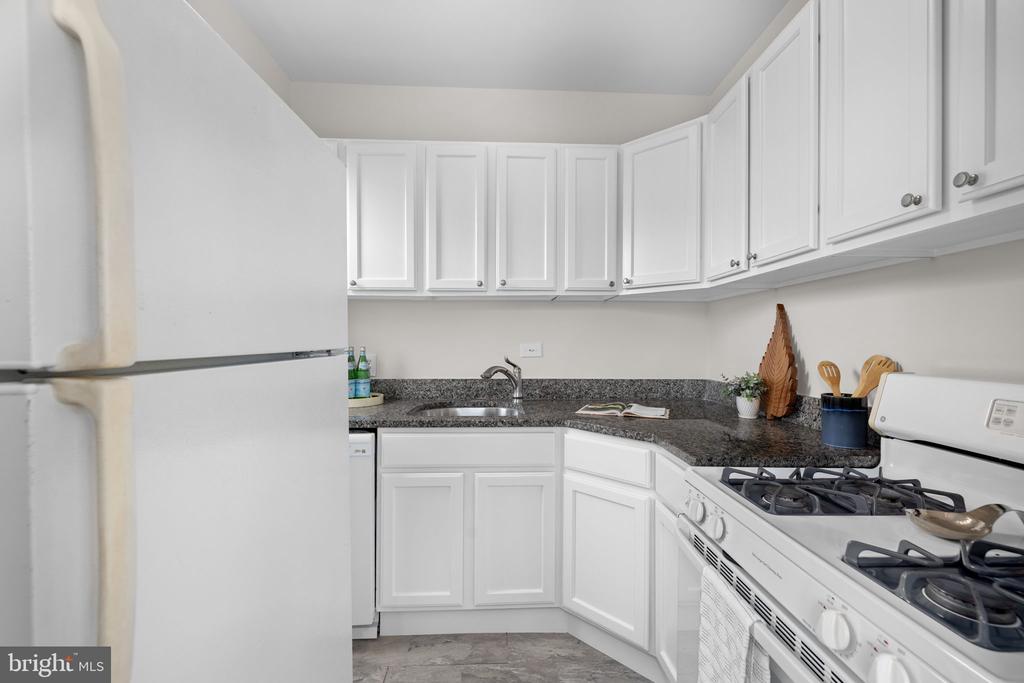 2515 K STREET NW Unit: 705