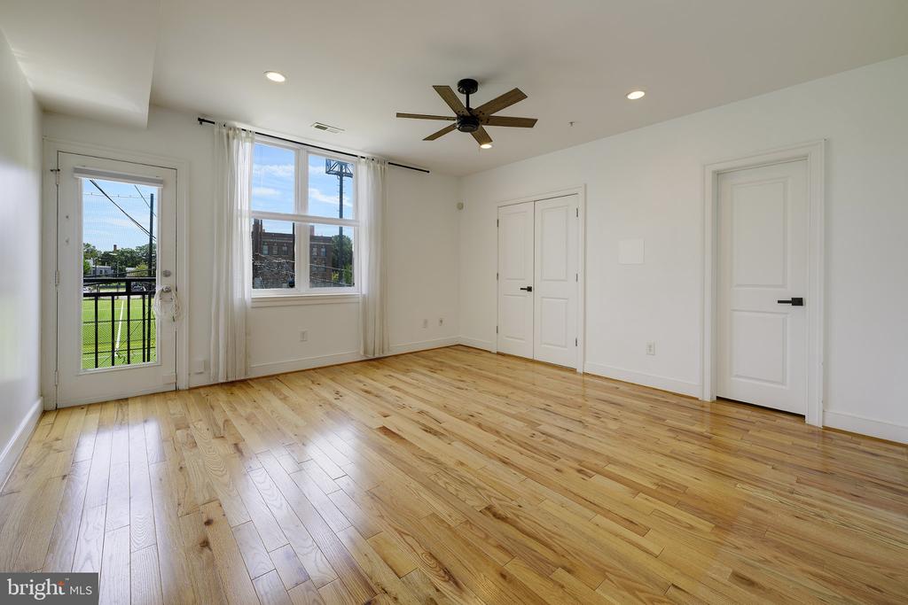 1413 5TH STREET NW Unit: 200
