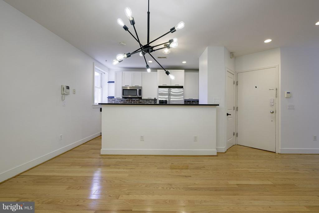 1413 5TH STREET NW Unit: 200