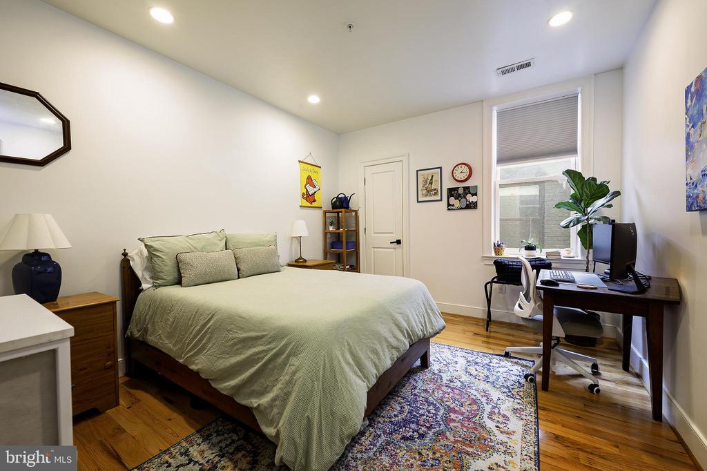 1413 5TH STREET NW Unit: 200