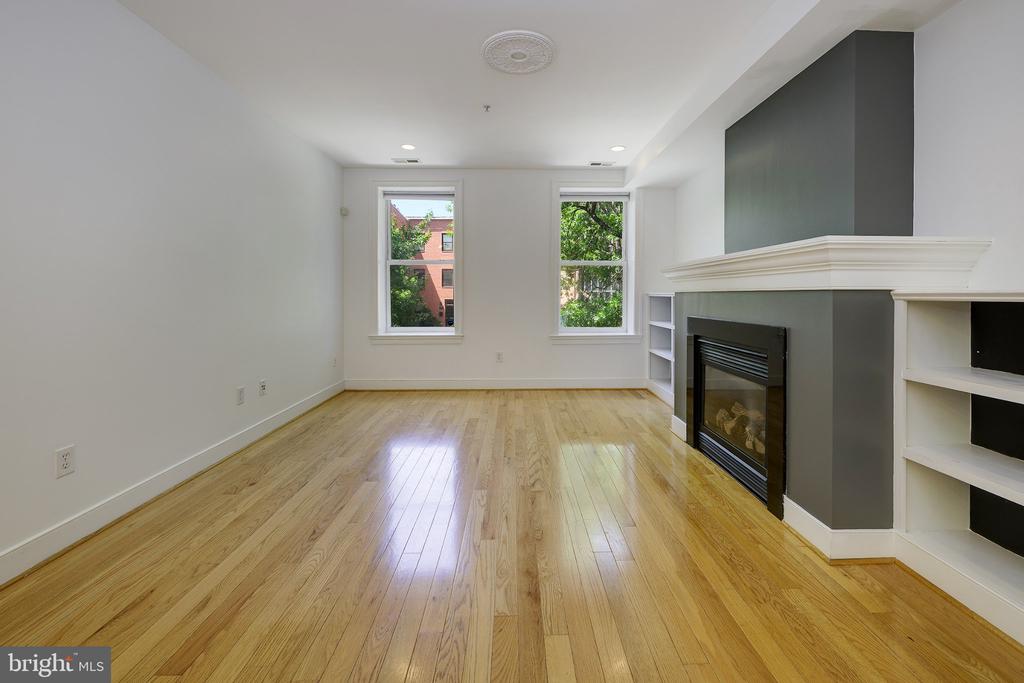 1413 5TH STREET NW Unit: 200