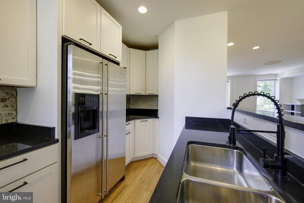 1413 5TH STREET NW Unit: 200