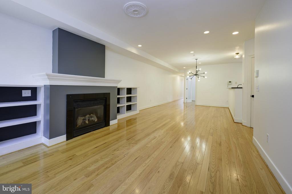 1413 5TH STREET NW Unit: 200