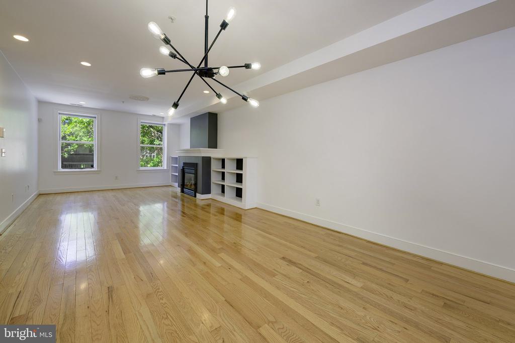 1413 5TH STREET NW Unit: 200