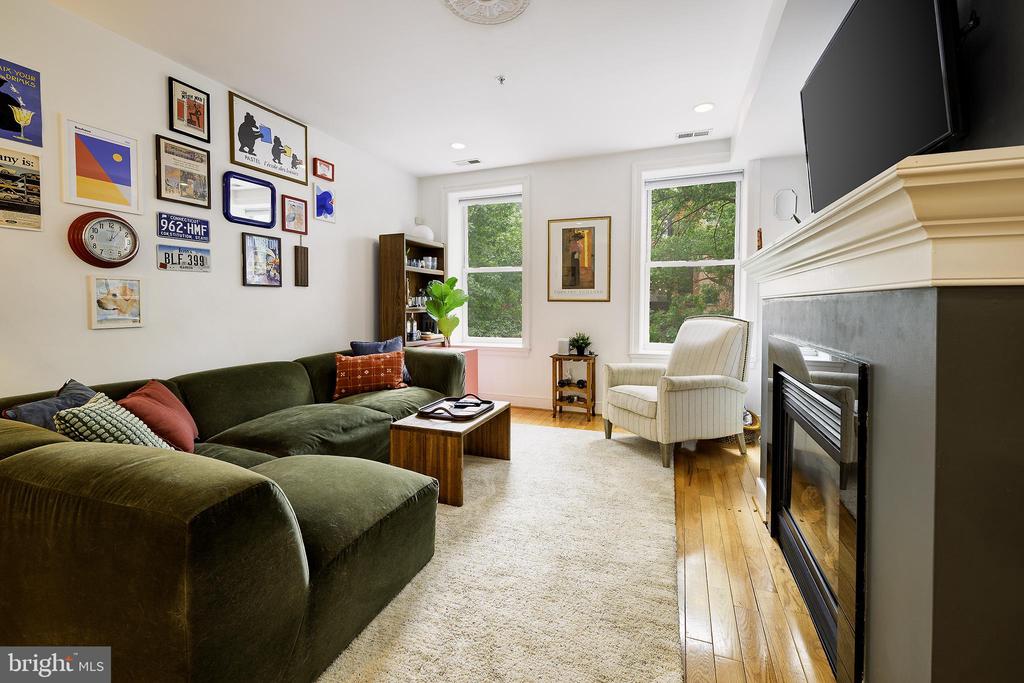 1413 5TH STREET NW Unit: 200