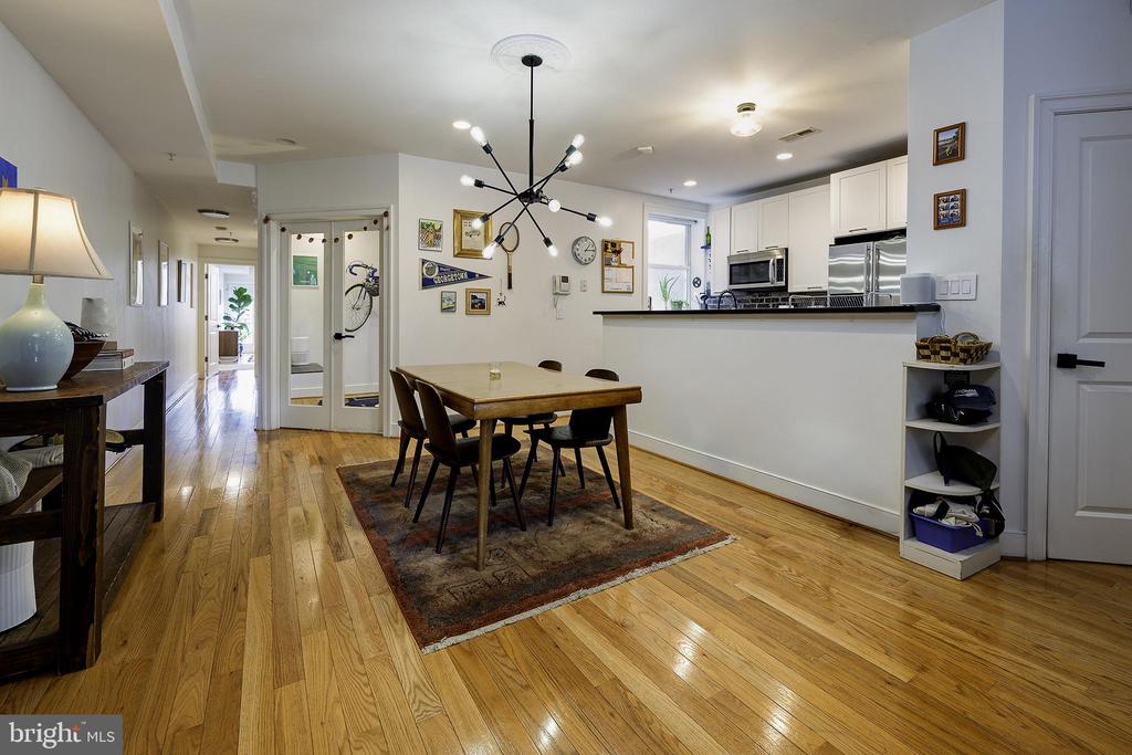 1413 5TH STREET NW Unit: 200