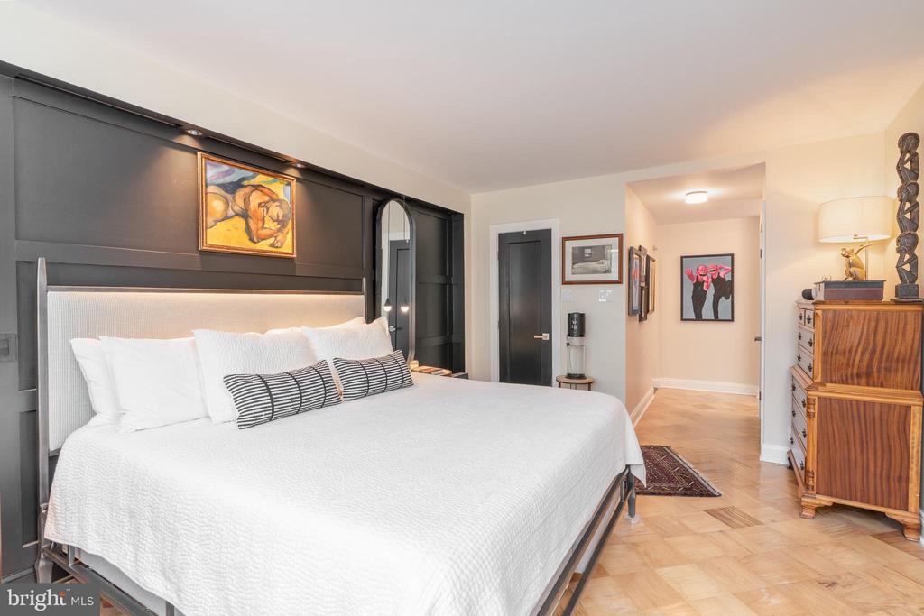 700 NEW HAMPSHIRE AVENUE NW Unit: 703