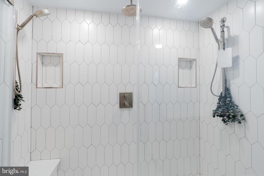 700 NEW HAMPSHIRE AVENUE NW Unit: 703