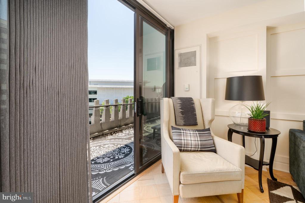 700 NEW HAMPSHIRE AVENUE NW Unit: 703