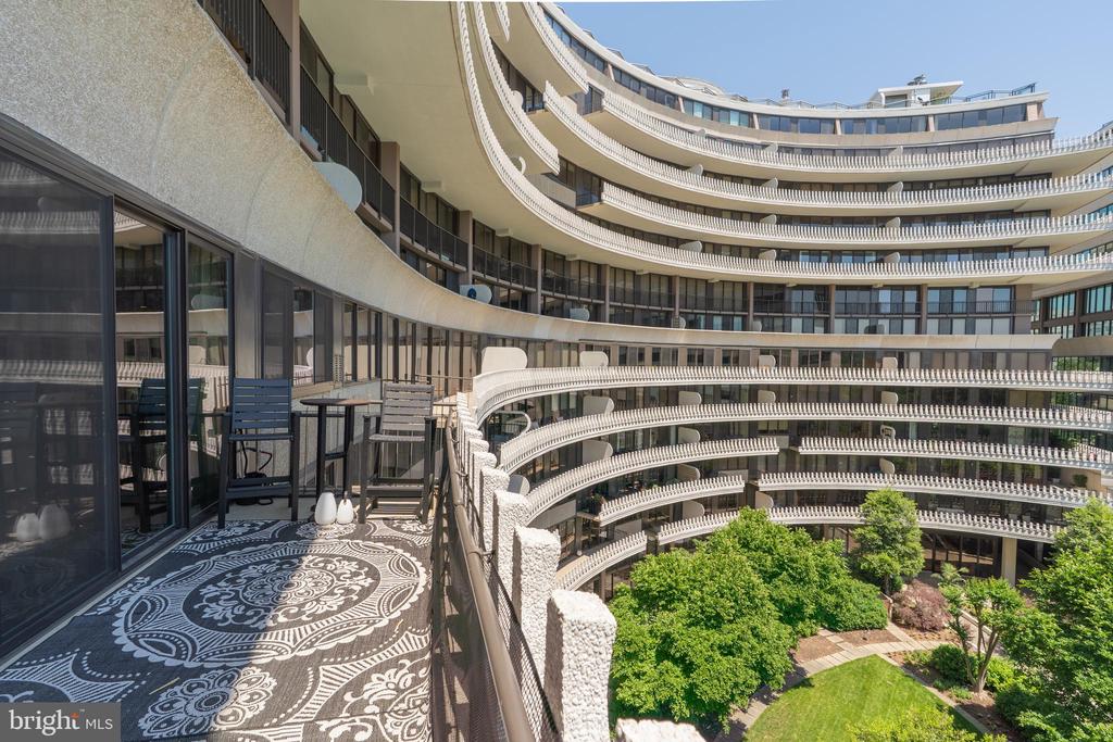 700 NEW HAMPSHIRE AVENUE NW Unit: 703