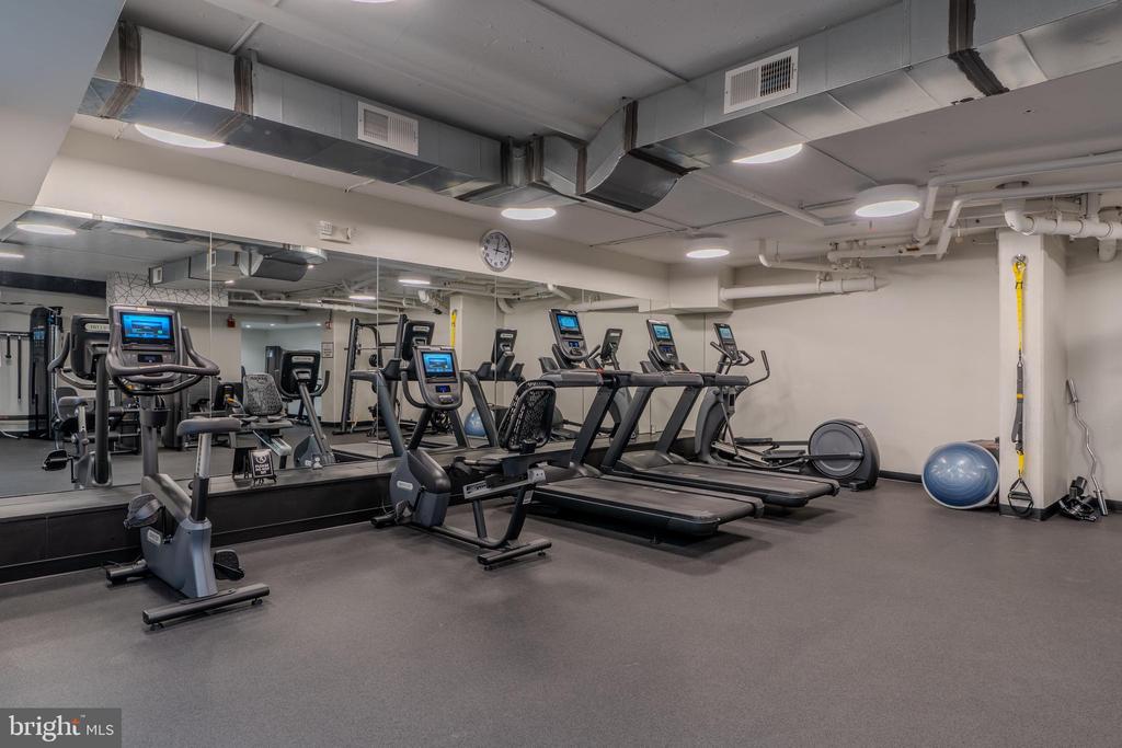 700 NEW HAMPSHIRE AVENUE NW Unit: 703