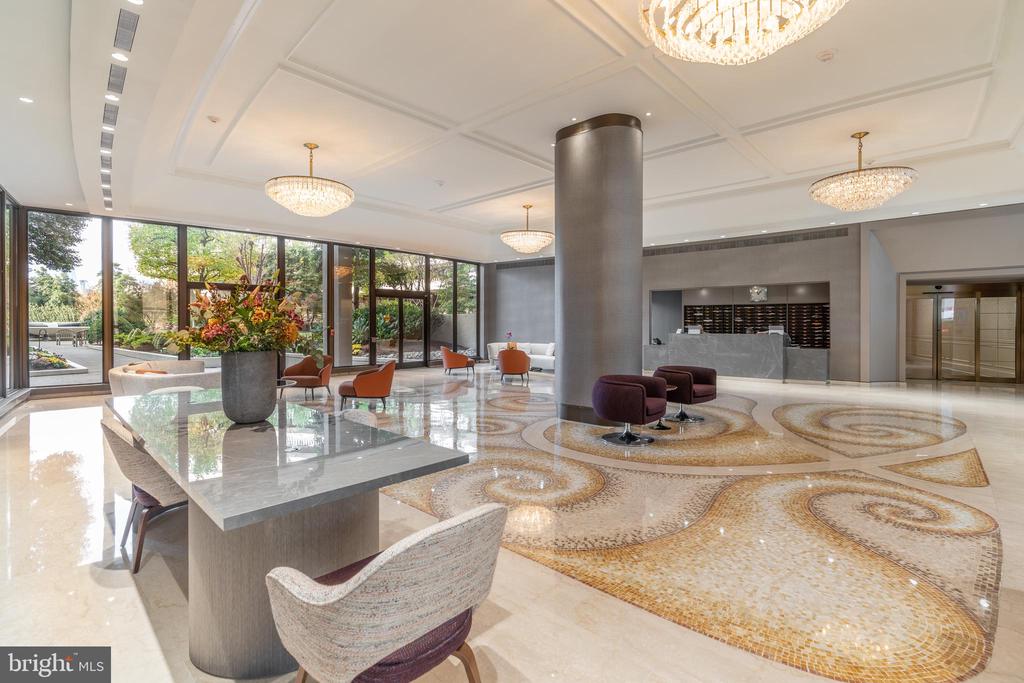 700 NEW HAMPSHIRE AVENUE NW Unit: 703