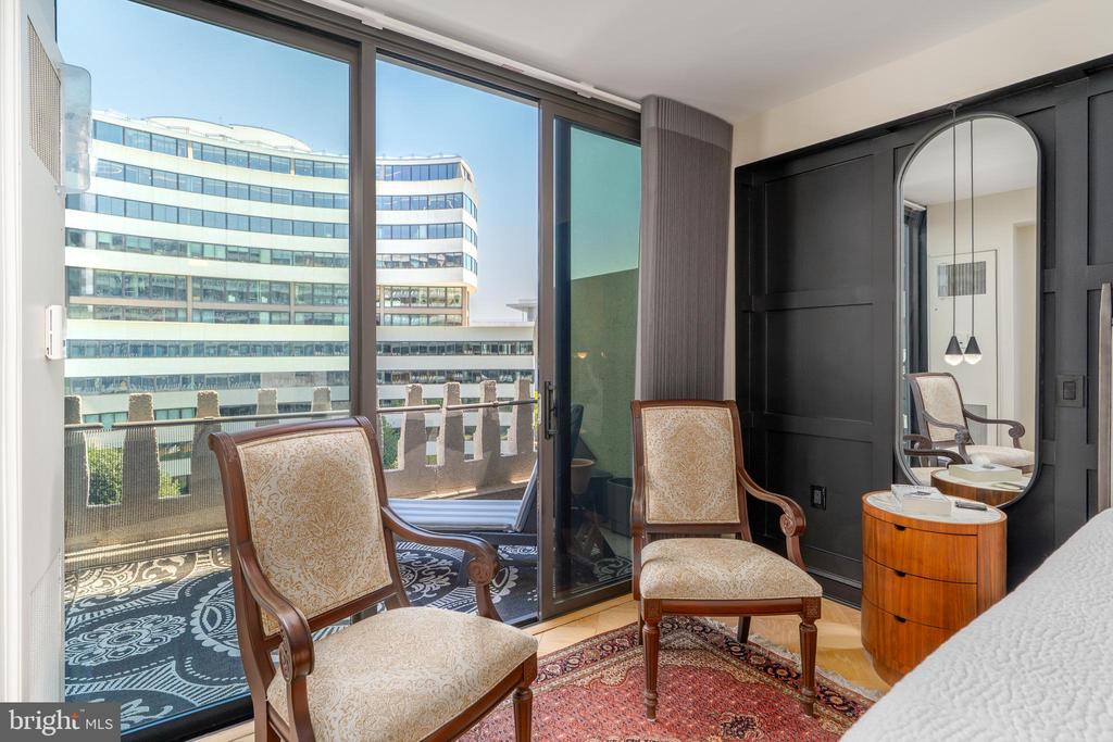 700 NEW HAMPSHIRE AVENUE NW Unit: 703