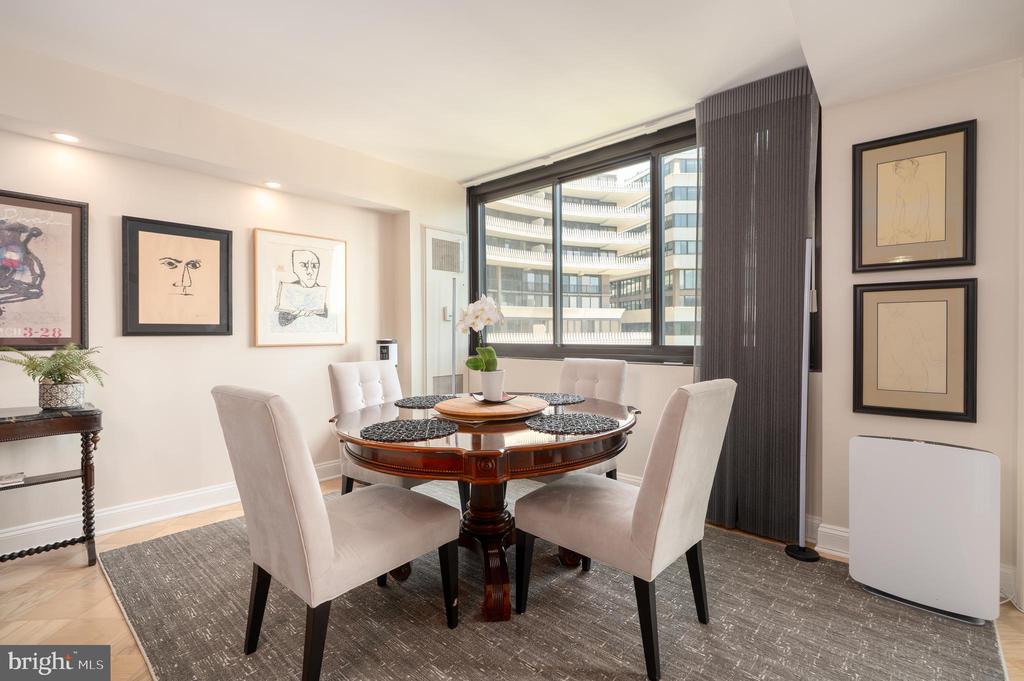 700 NEW HAMPSHIRE AVENUE NW Unit: 703