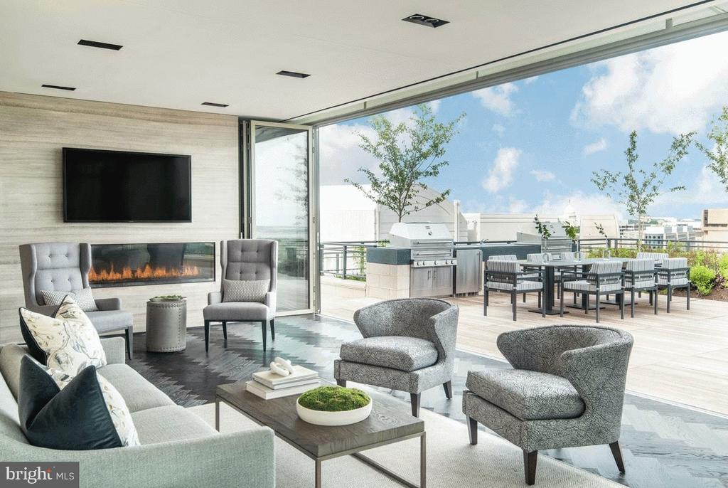 1331 MARYLAND AVENUE SW Unit: 902