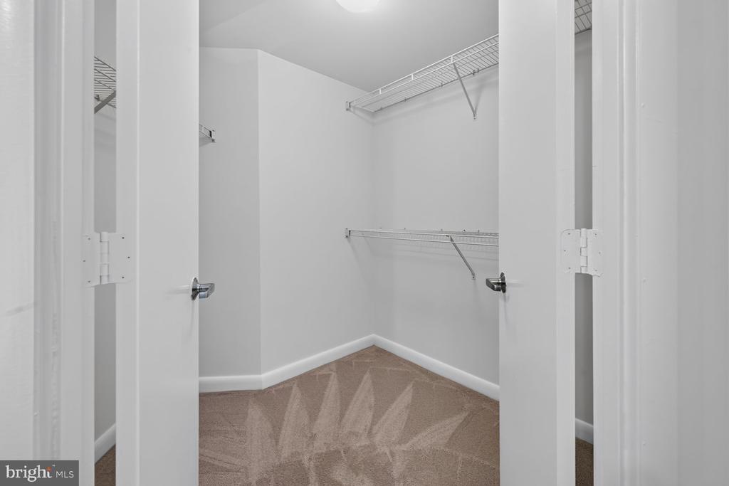 400 MASSACHUSETTS AVENUE NW Unit: 711