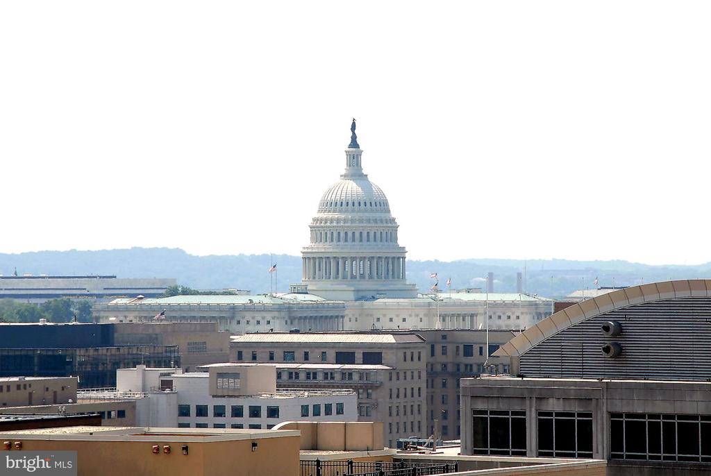 400 MASSACHUSETTS AVENUE NW Unit: 711
