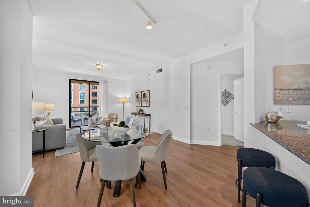 400 MASSACHUSETTS AVENUE NW Unit: 711