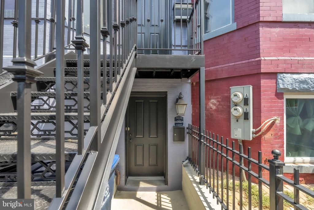 225 R STREET NW