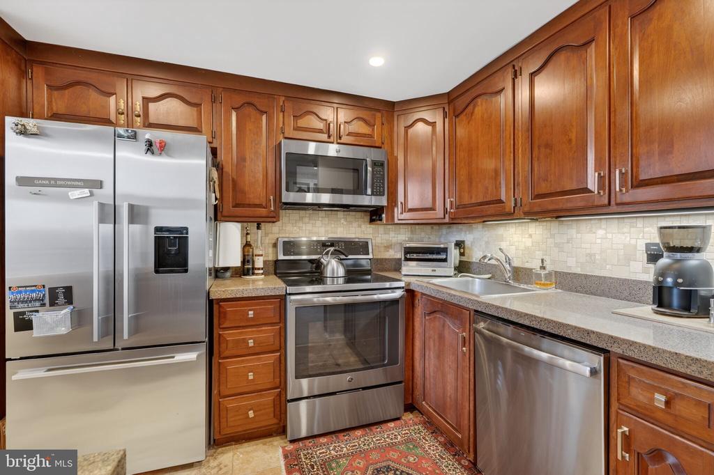 3101 NEW MEXICO AVENUE NW Unit: 545