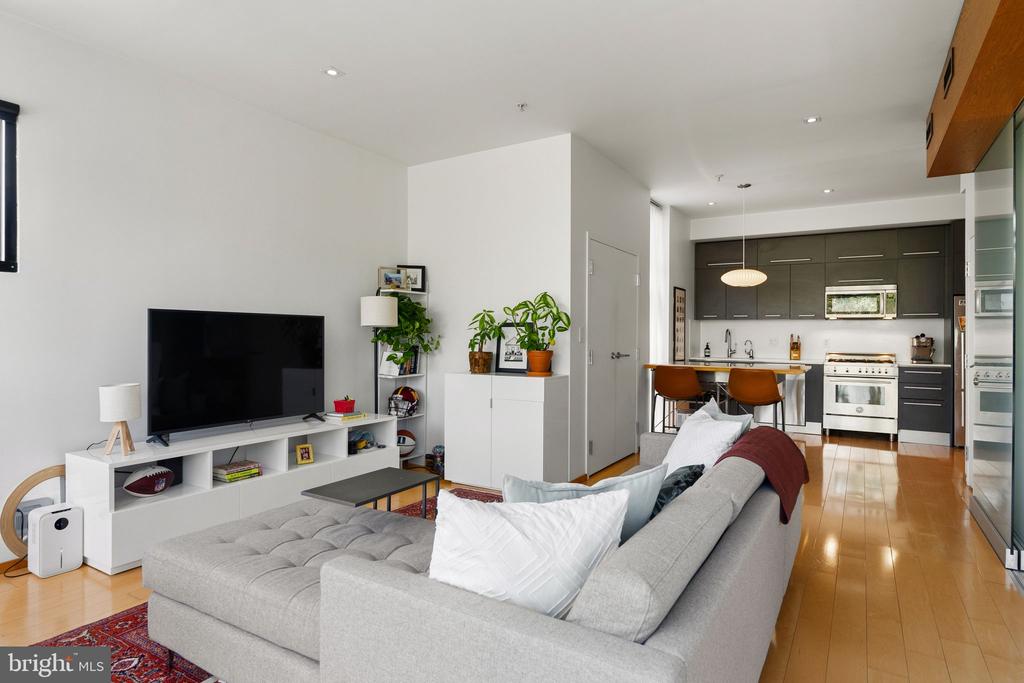 2250 11TH STREET NW Unit: 304