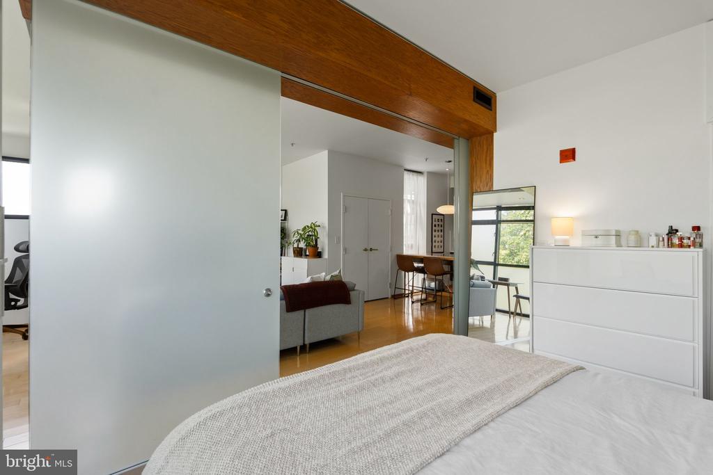 2250 11TH STREET NW Unit: 304