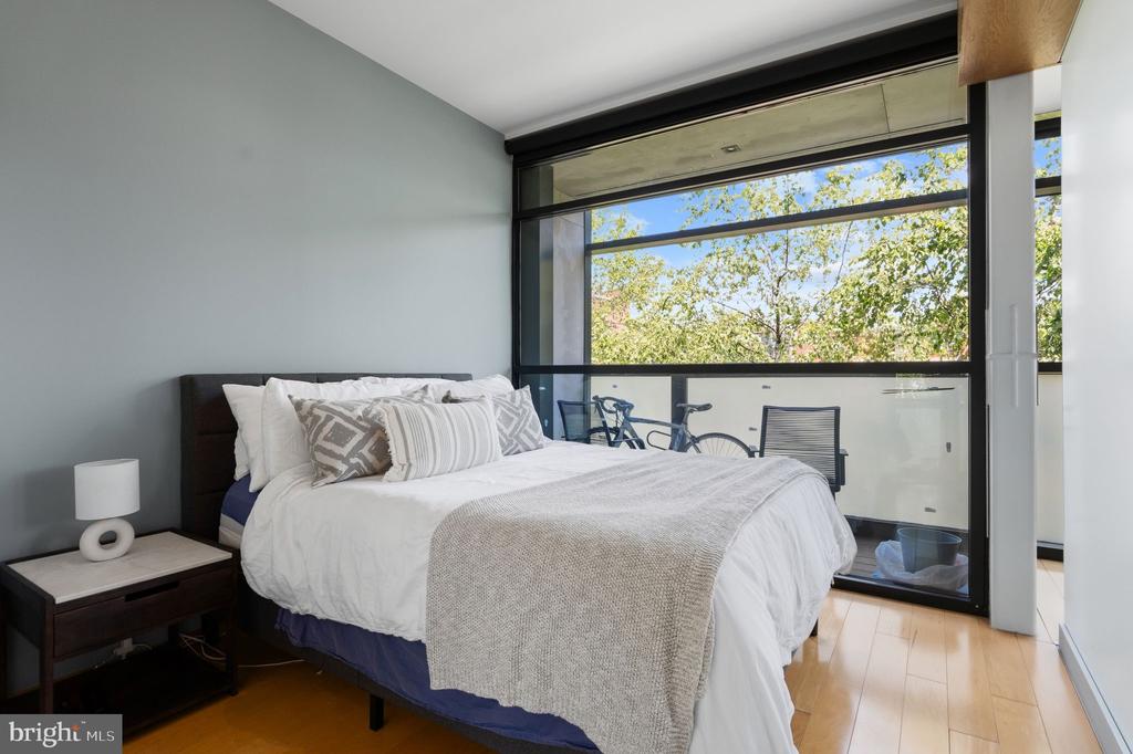 2250 11TH STREET NW Unit: 304