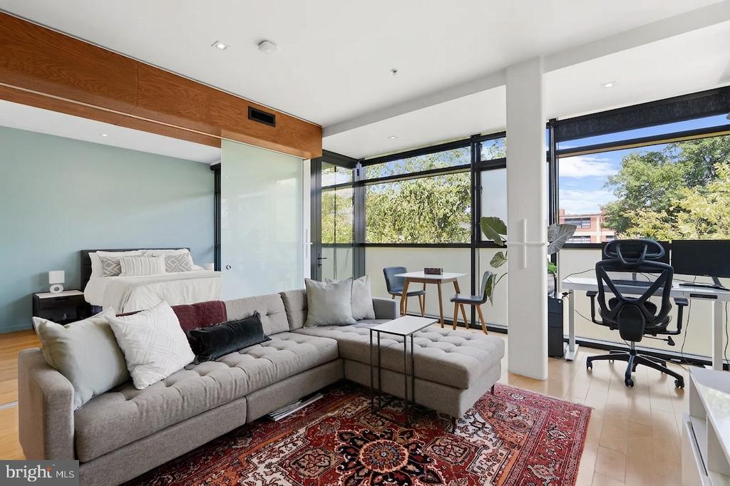 2250 11TH STREET NW Unit: 304