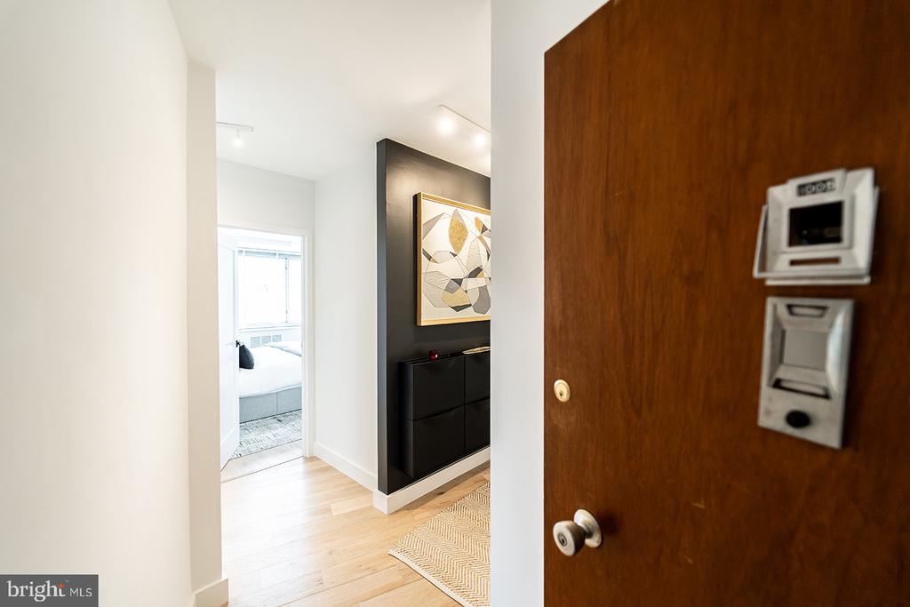 4200 NW CATHEDRAL AVENUE NW Unit: 1005