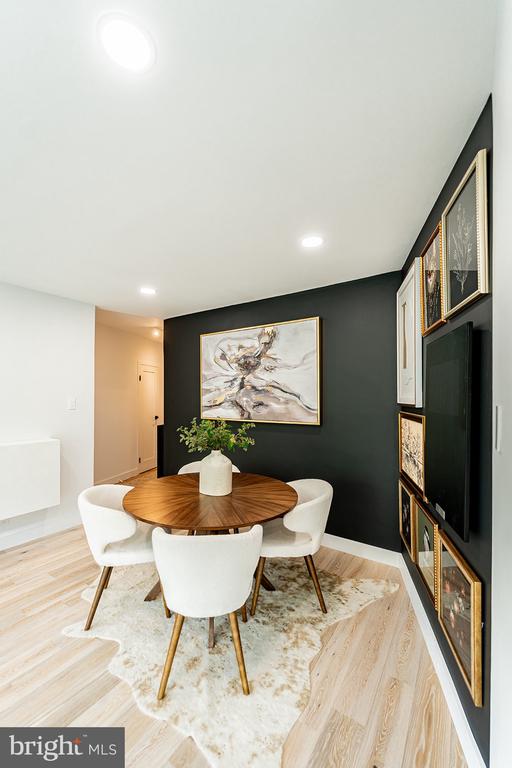 4200 NW CATHEDRAL AVENUE NW Unit: 1005