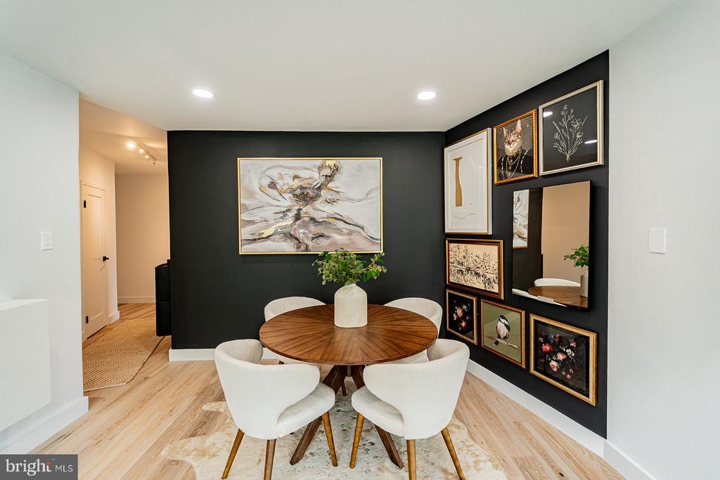 4200 NW CATHEDRAL AVENUE NW Unit: 1005