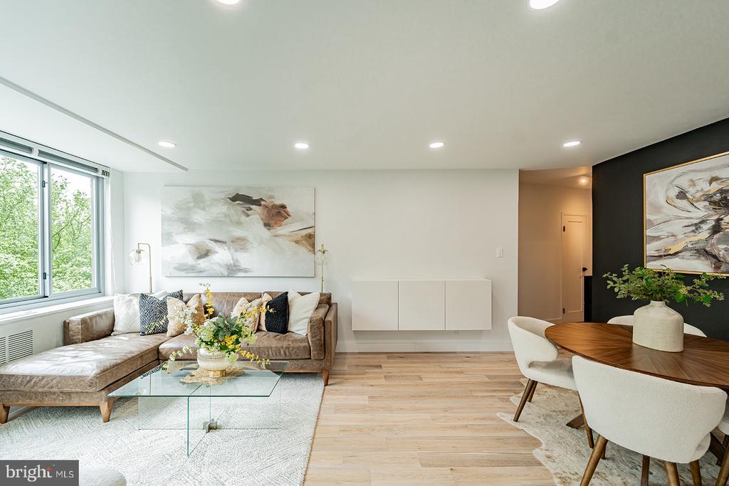 4200 NW CATHEDRAL AVENUE NW Unit: 1005