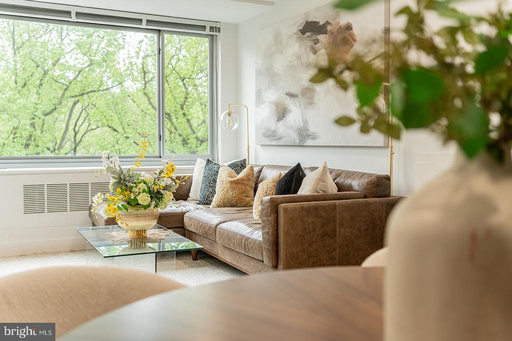 4200 NW CATHEDRAL AVENUE NW Unit: 1005