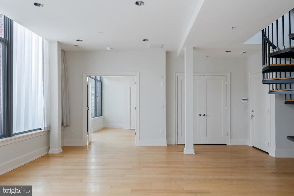 2516 Q STREET NW Unit: Q305
