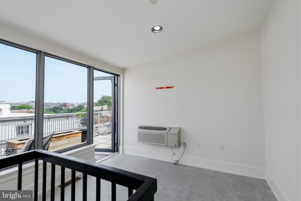 2516 Q STREET NW Unit: Q305
