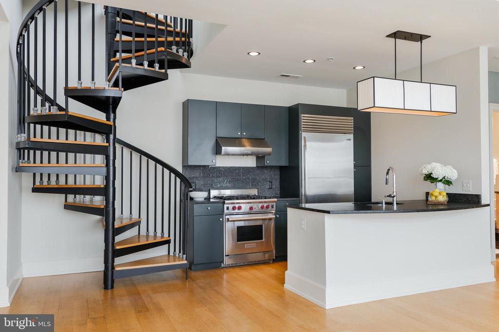 2516 Q STREET NW Unit: Q305