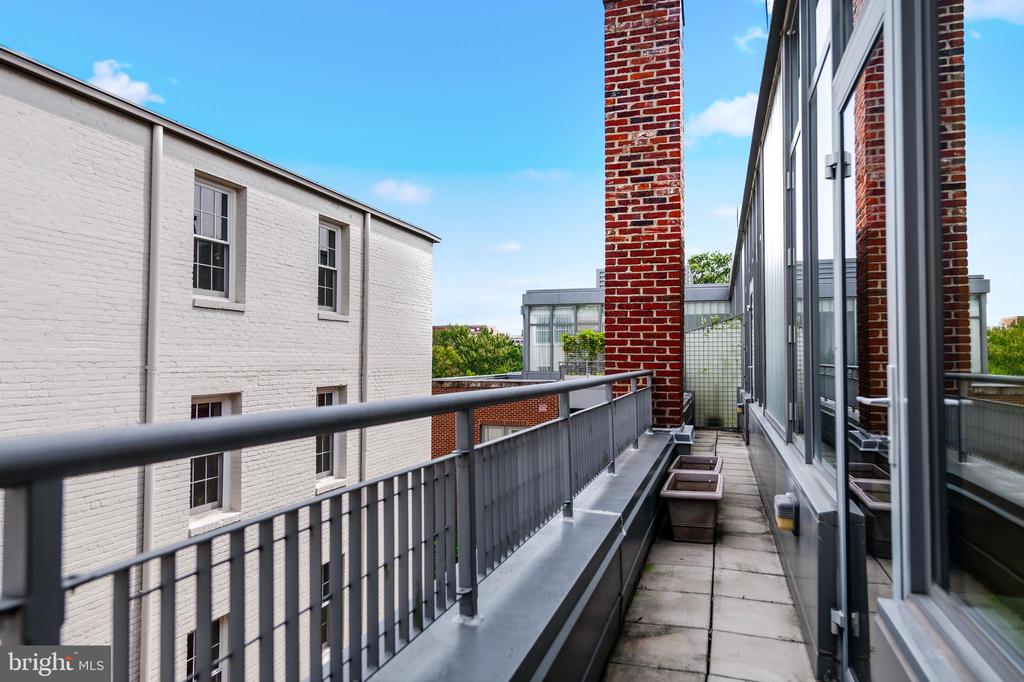 2516 Q STREET NW Unit: Q305