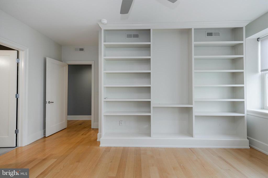 2516 Q STREET NW Unit: Q305