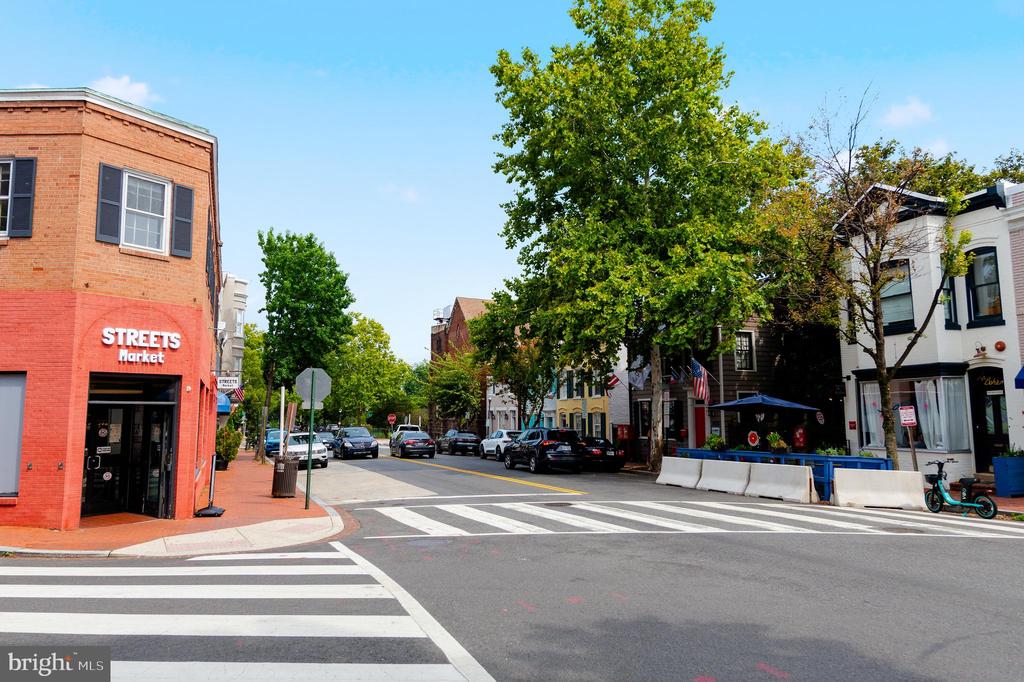 2516 Q STREET NW Unit: Q305