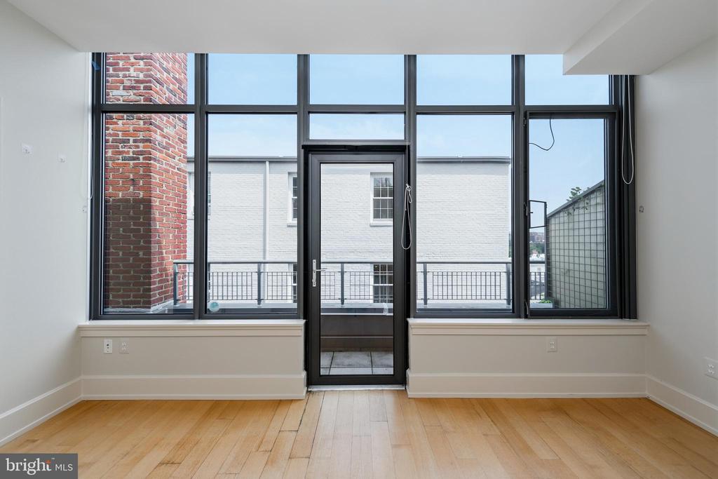 2516 Q STREET NW Unit: Q305