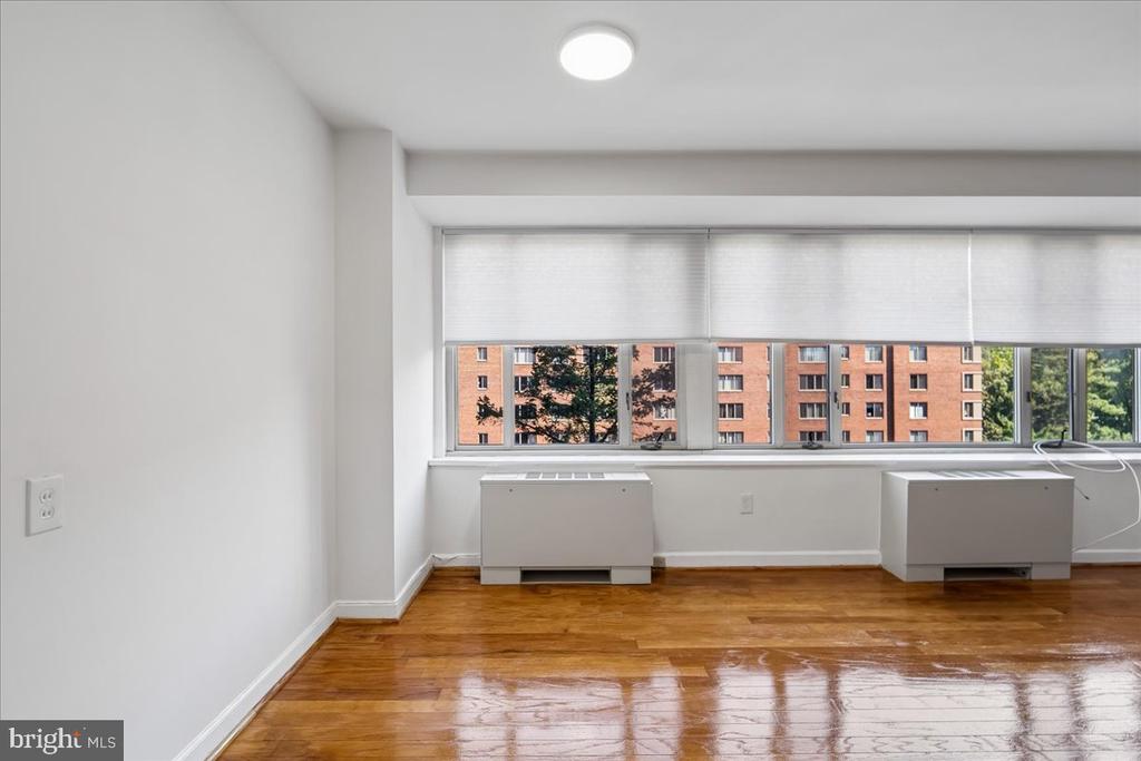 4301 MASSACHUSETTS AVENUE NW Unit: 4011